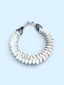 Collier en cauris